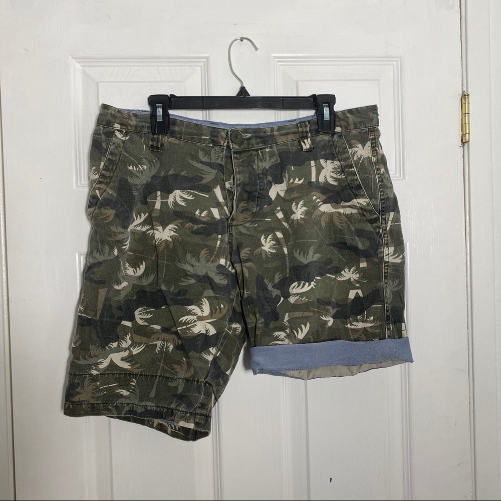 Monaco Shorts cuffed hem 34